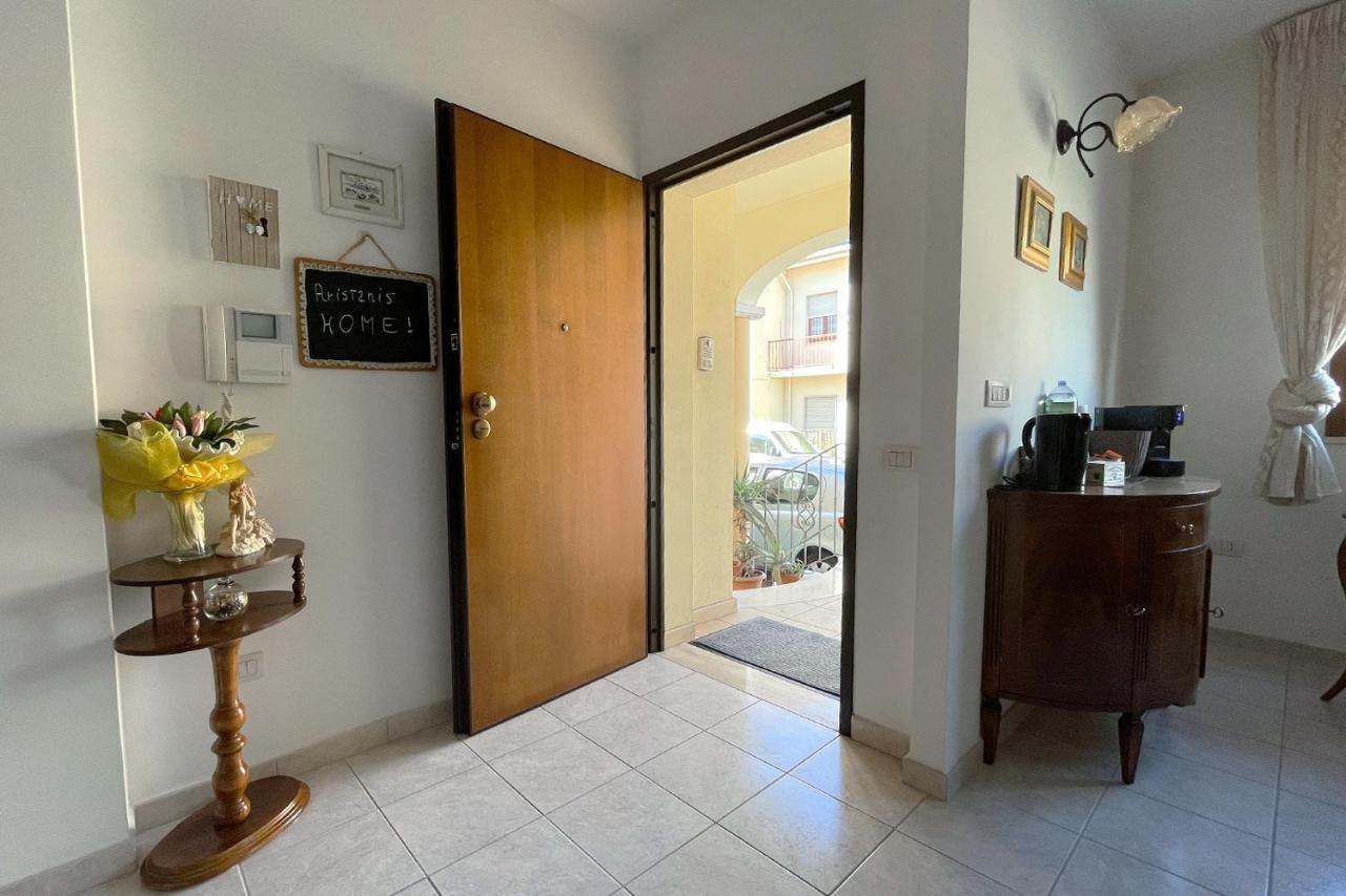 אוריסטאנו Aristanis Home Vacation Apartment מראה חיצוני תמונה